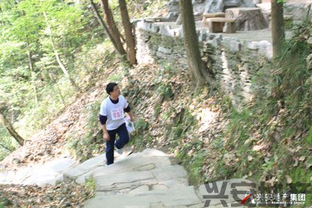 首屆安康市“興安地產·江南一品杯”定向越野比賽成功舉辦(圖3)